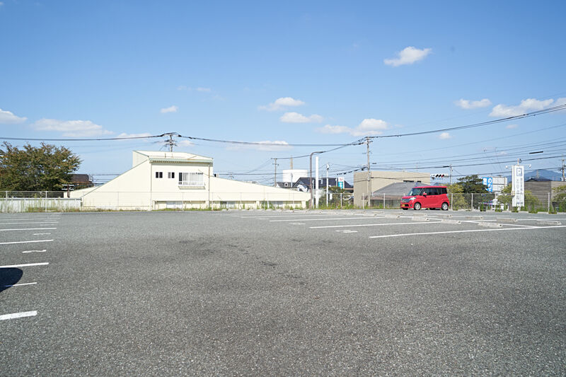 西日本典礼　若草斎場 駐車場1