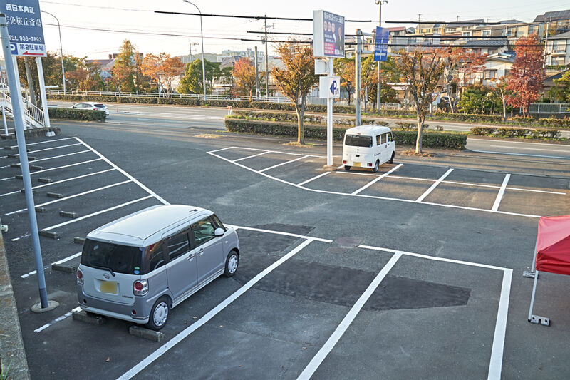 西日本典礼　志免桜丘斎場 駐車場1