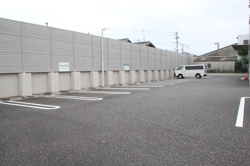 イズモ葬祭 若林 駐車場