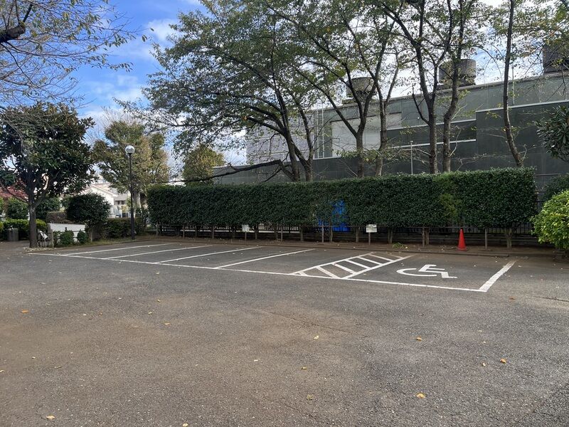立川市斎場 駐車場