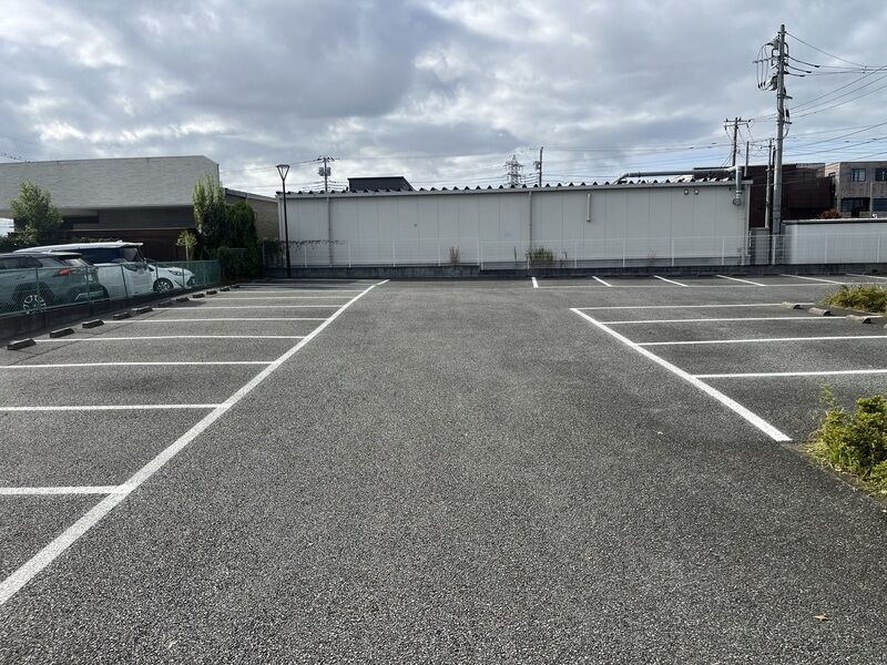 立川市斎場 はなれ駐車場