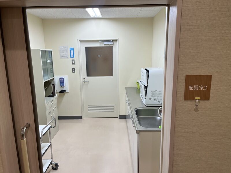 南山ホール 配膳室