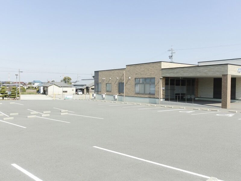 メモリー富士松 駐車場