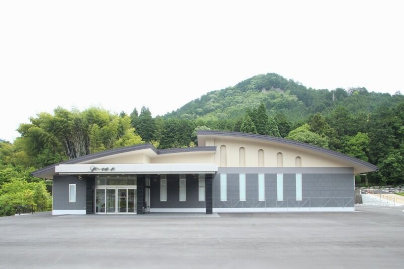 小さなお葬式 柏原ホール 外観 (2)