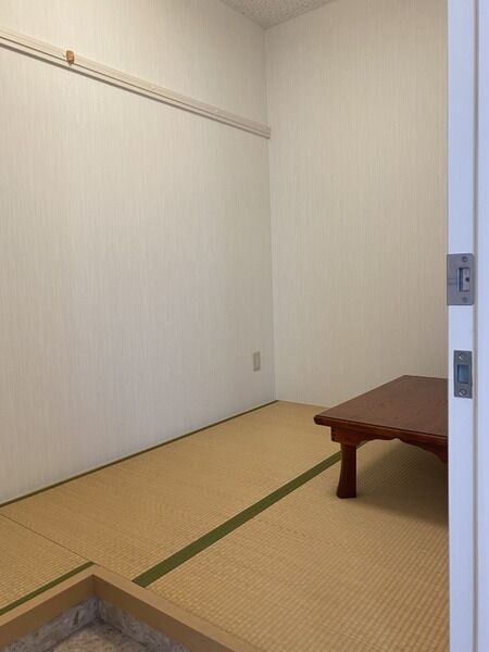 小さなお葬式 三田ホール 寺院控室