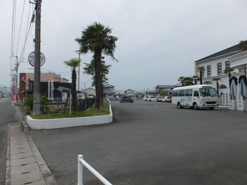 鴨島ベルベ玉鳳院 駐車場１