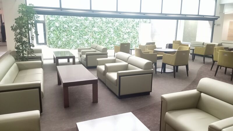横浜市南部斎場 火葬待合ロビー