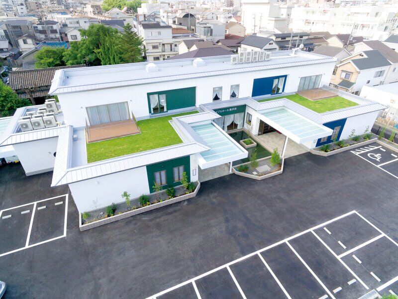 メイプルホール高井田 