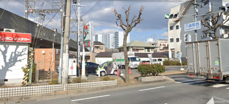 メモリアルハート寝屋川幸ホール 近隣コンビニ徒歩３分