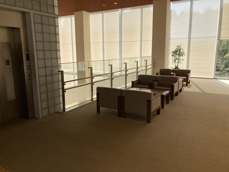 印西斎場 収骨室前待合室