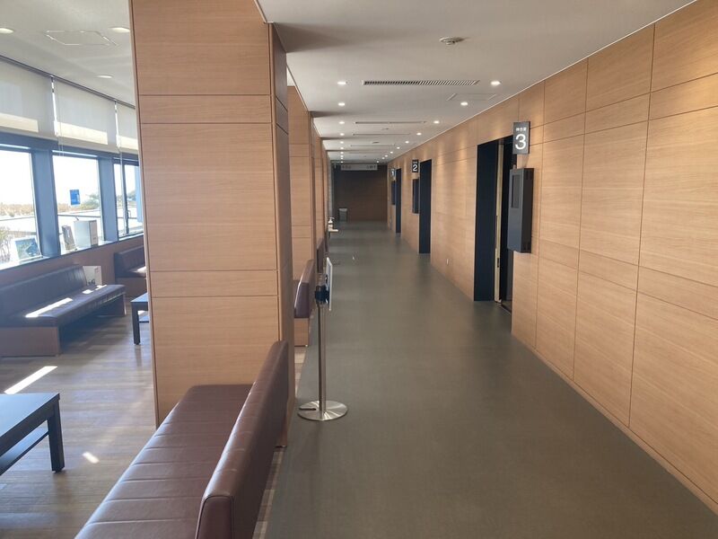 しおかぜホール茜浜 お清めの間前廊下