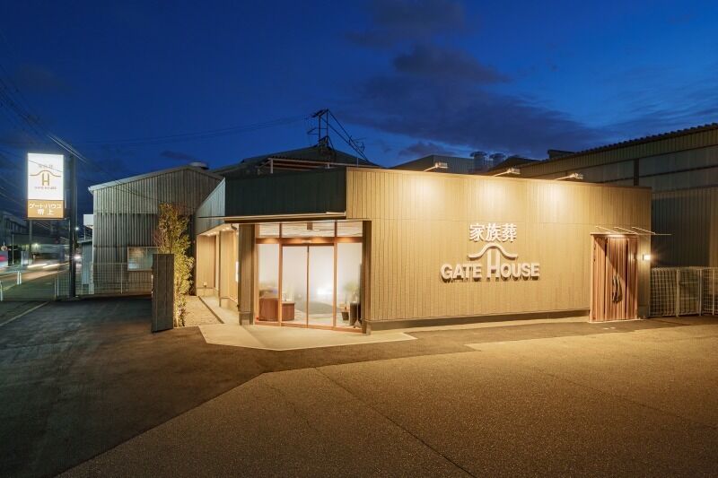 家族葬のゲートハウス堺上 ゲートハウス堺上　外観写真(夜)2