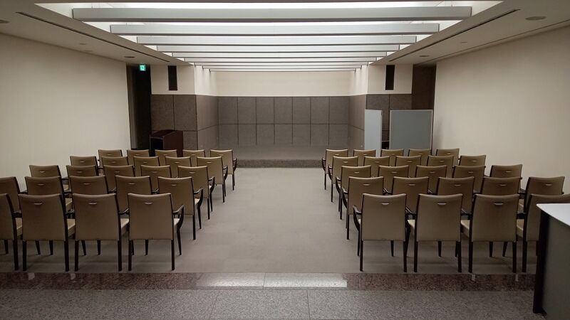 横浜市南部斎場 １階ホール