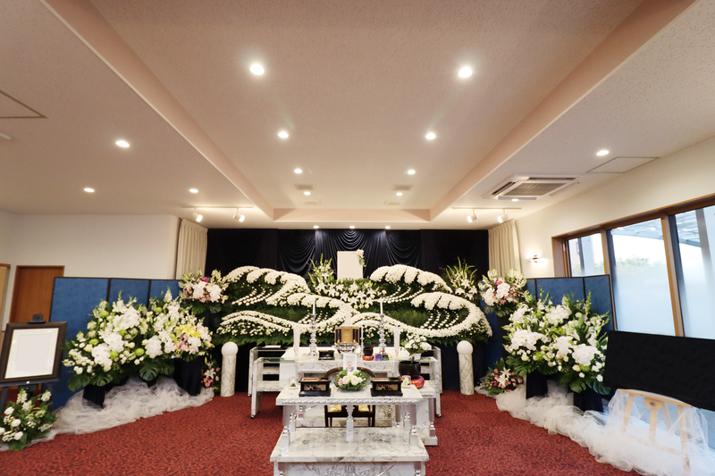 森の風ホール国立 祭壇1