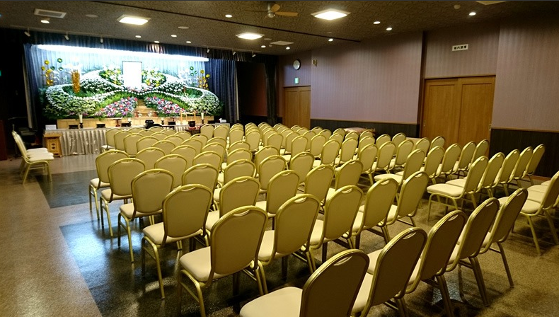 八甲葬祭ホール 奥野館 大ホール
