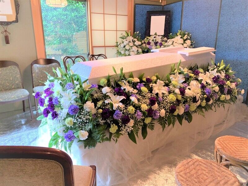自宅で無宗教葬を自由なカタチで
