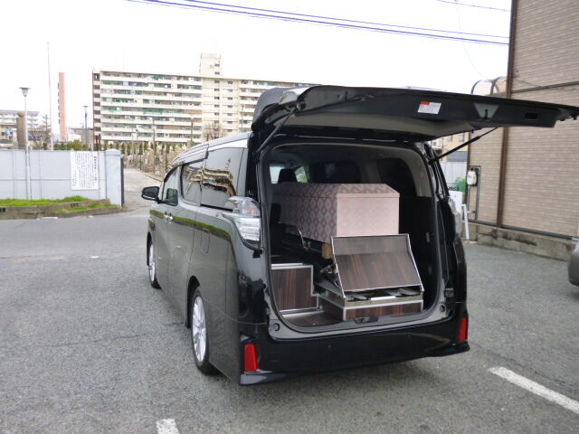 家族葬霊柩車