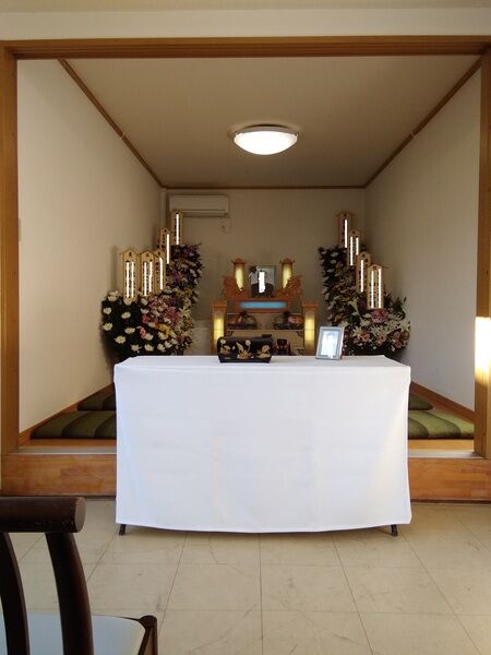 弊社小部屋（安置室）
