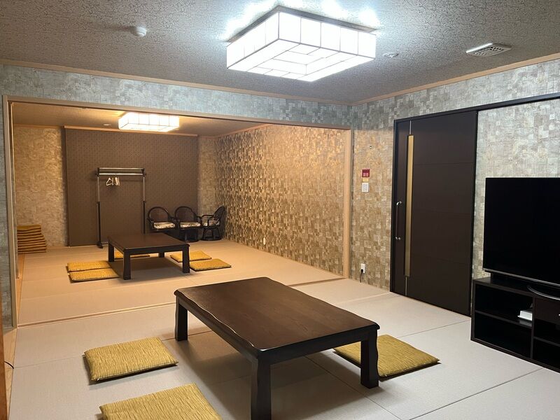 二階　親族控室