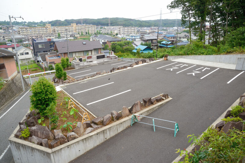 さざなみ堂駐車場