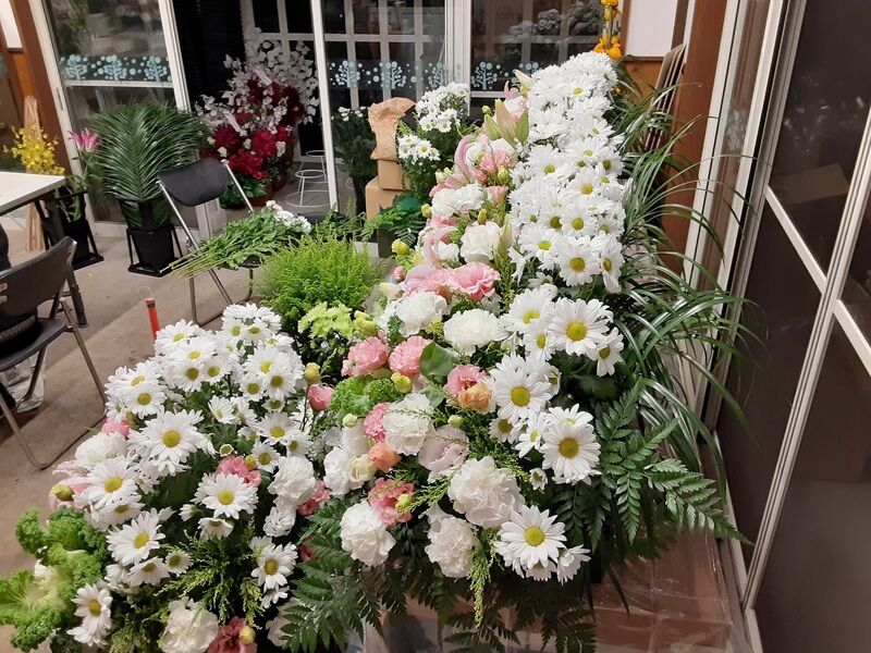 生花祭壇作成