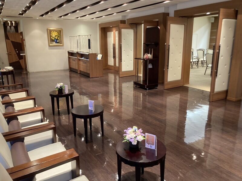 天国社シティーホール沼田ロビー