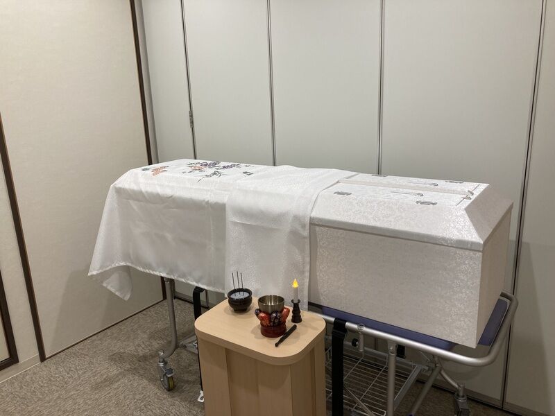 日華斎場にて火葬式