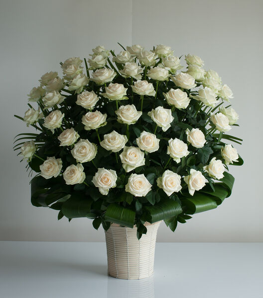 喪主花薔薇