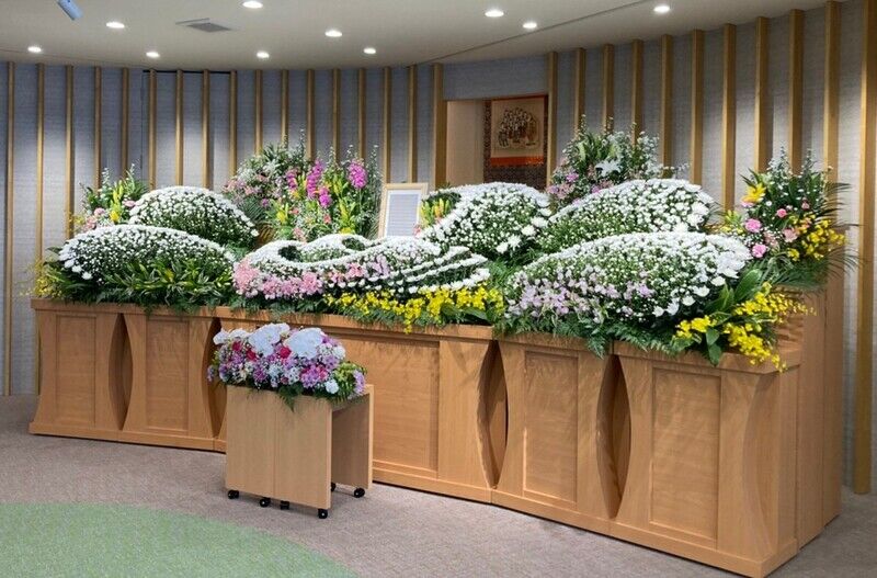 本館２階祭壇２