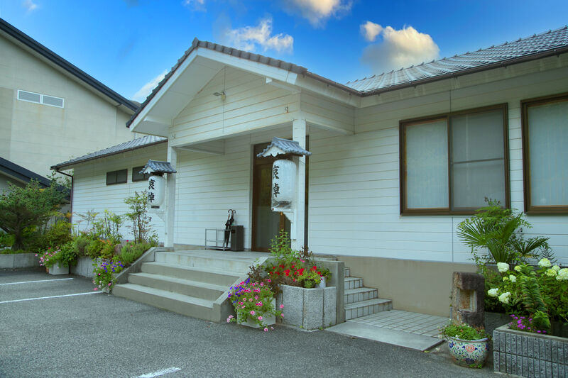 別館式場かわせみ