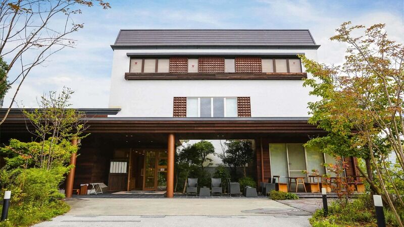 メモリアルハウス三田 四季の庭 外観