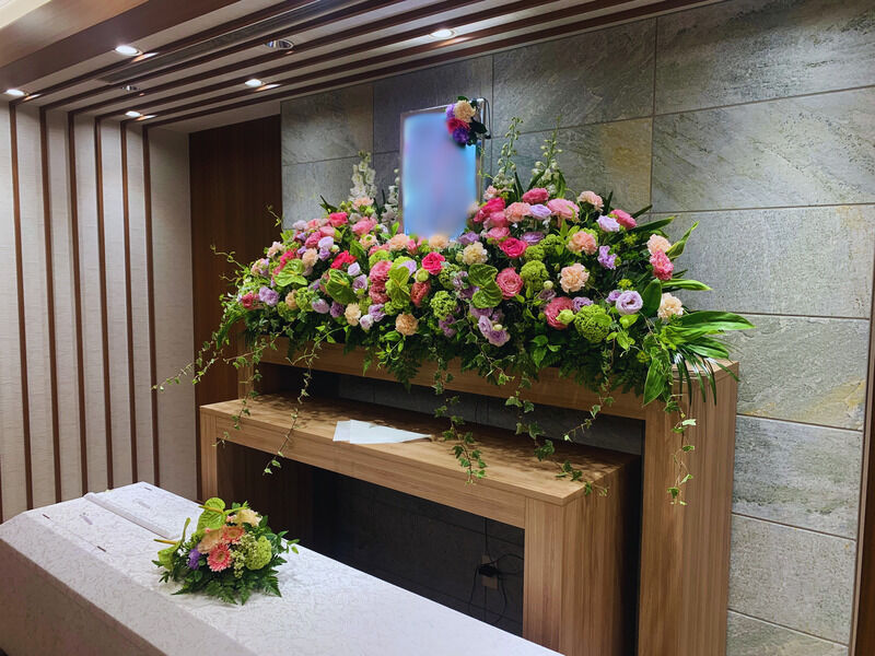 シンプルだけど華やかに