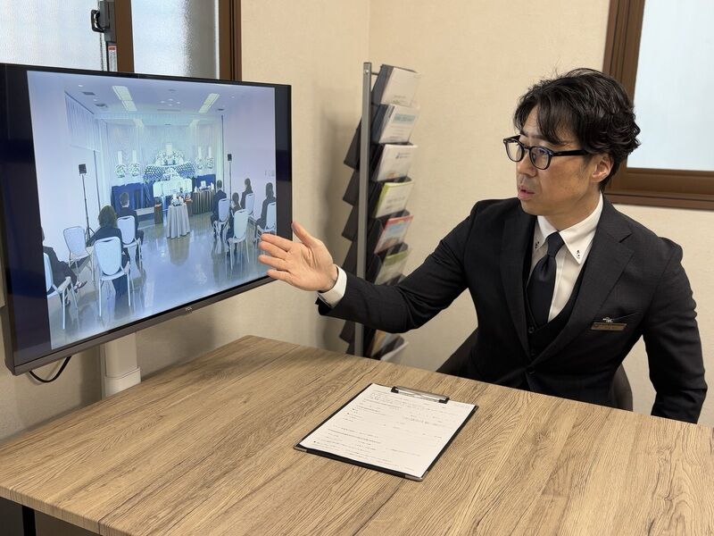 社員 中村哲夫