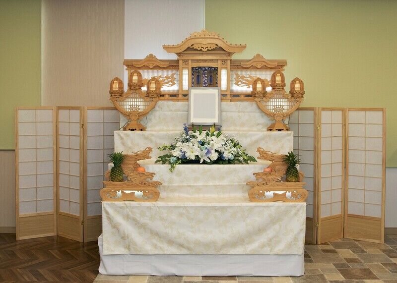 白木祭壇
