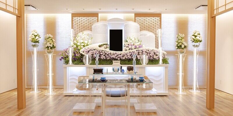 温かみのある生花祭壇