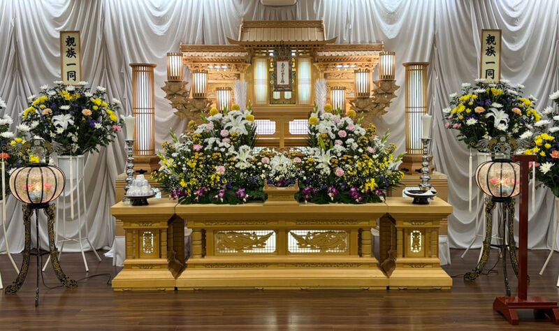 紫雲閣和田山ホール祭壇