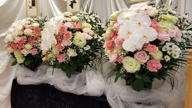 ヒマワリセレモニーの生花は他社とは違う