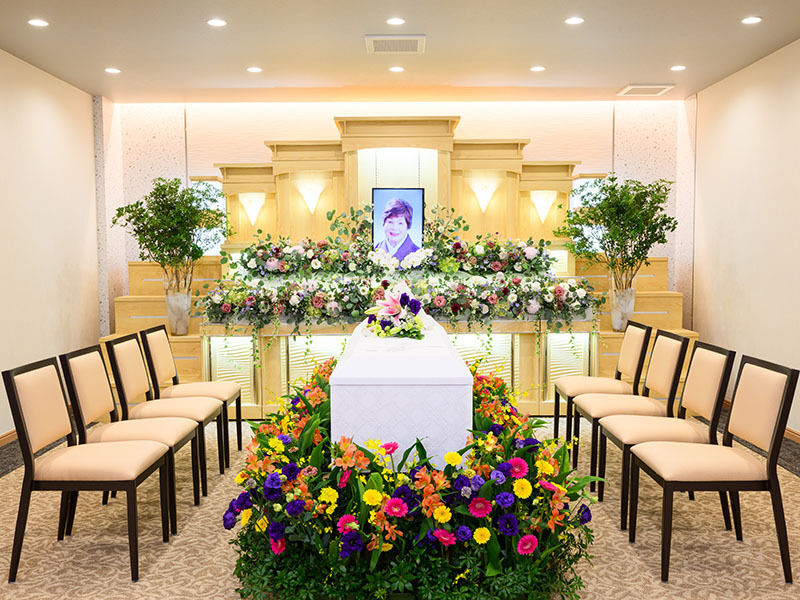 ご家族に寄り添う、落ち着いたお別れのかたち