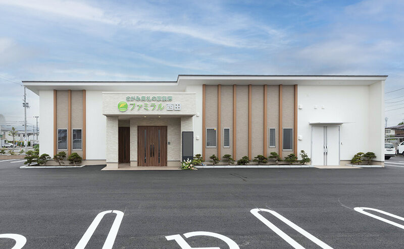 ファミラル西田_外観