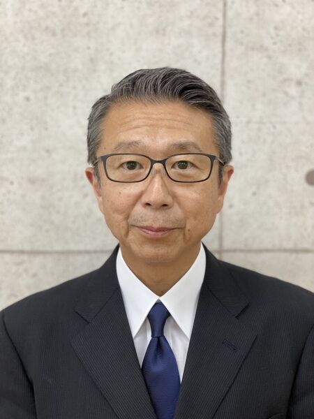 代表　写真