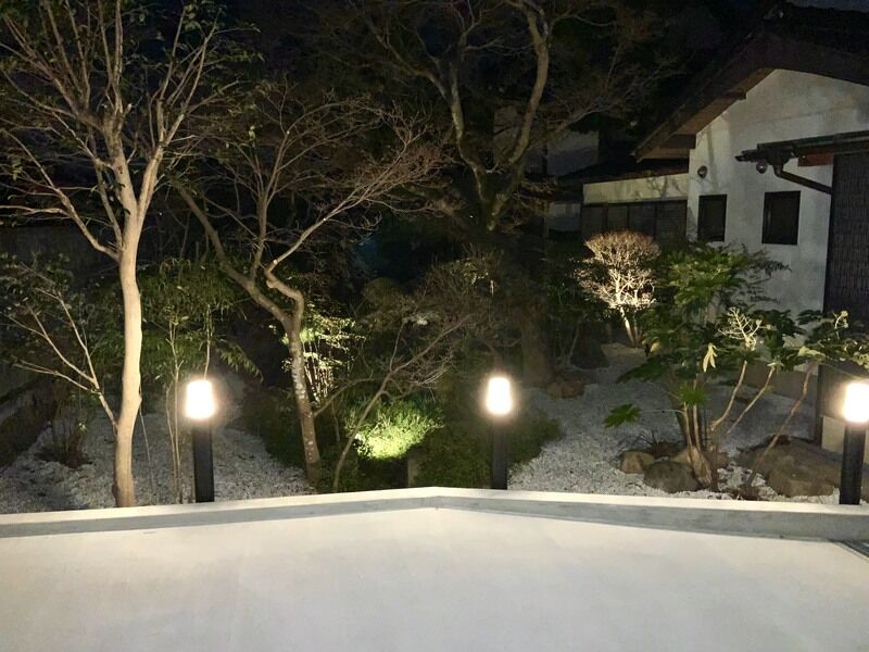玄関庭園