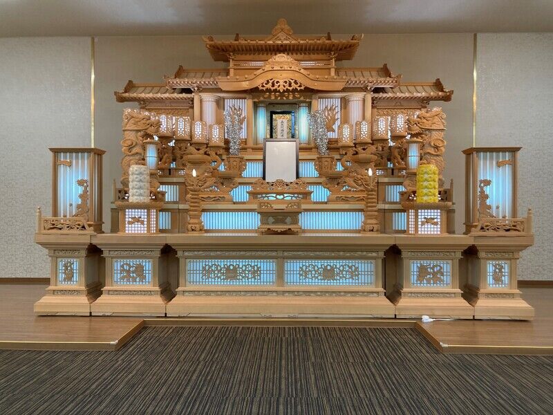 天恵ホール祭壇