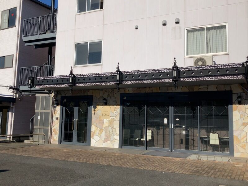 国道側より(もくれん)