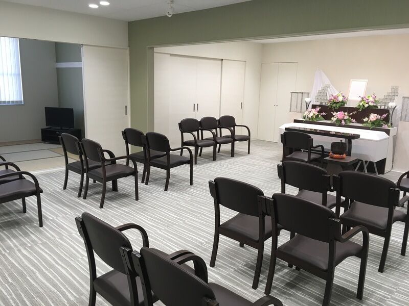 40名ほどのご葬儀に対応できるお部屋が2ホールございます