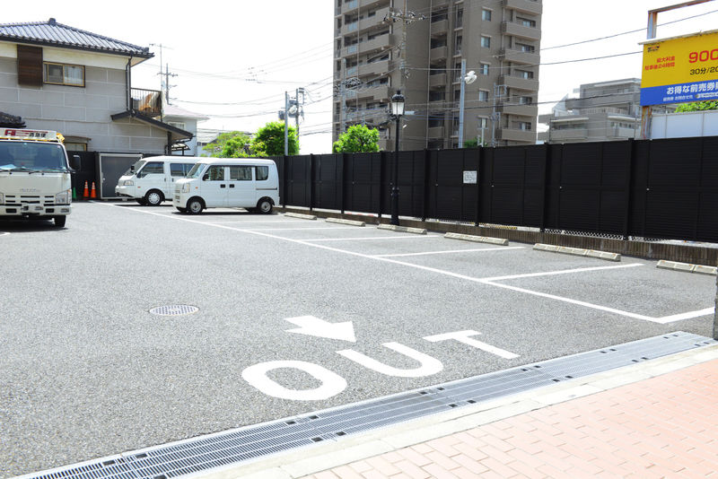湘和会堂　本厚木 駐車場