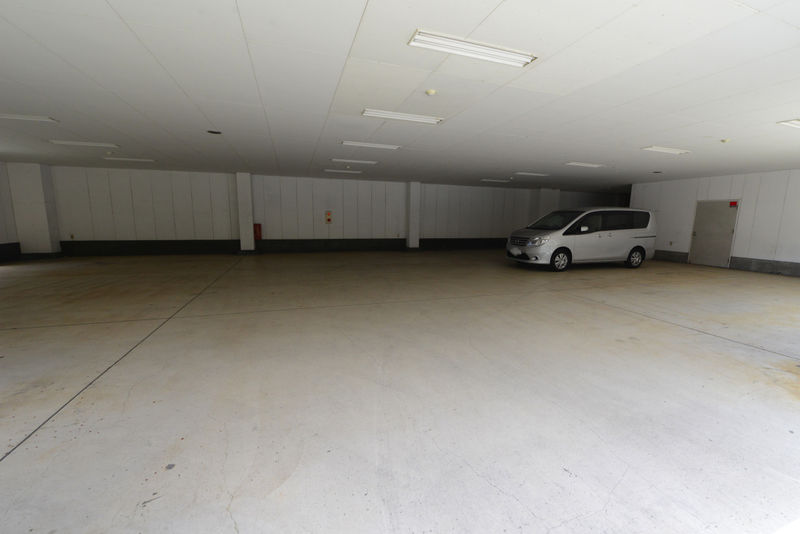 本厚木総合ホール 駐車場