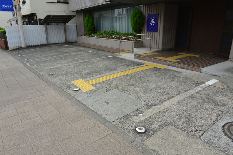 イヨダ国府津会館 駐車場