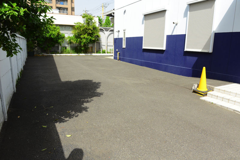 ぐろーばるホール 駐車場