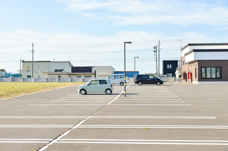 やすらぎホールつがる 駐車場