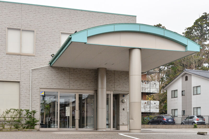 一休さんの米永　小立野館 入口２